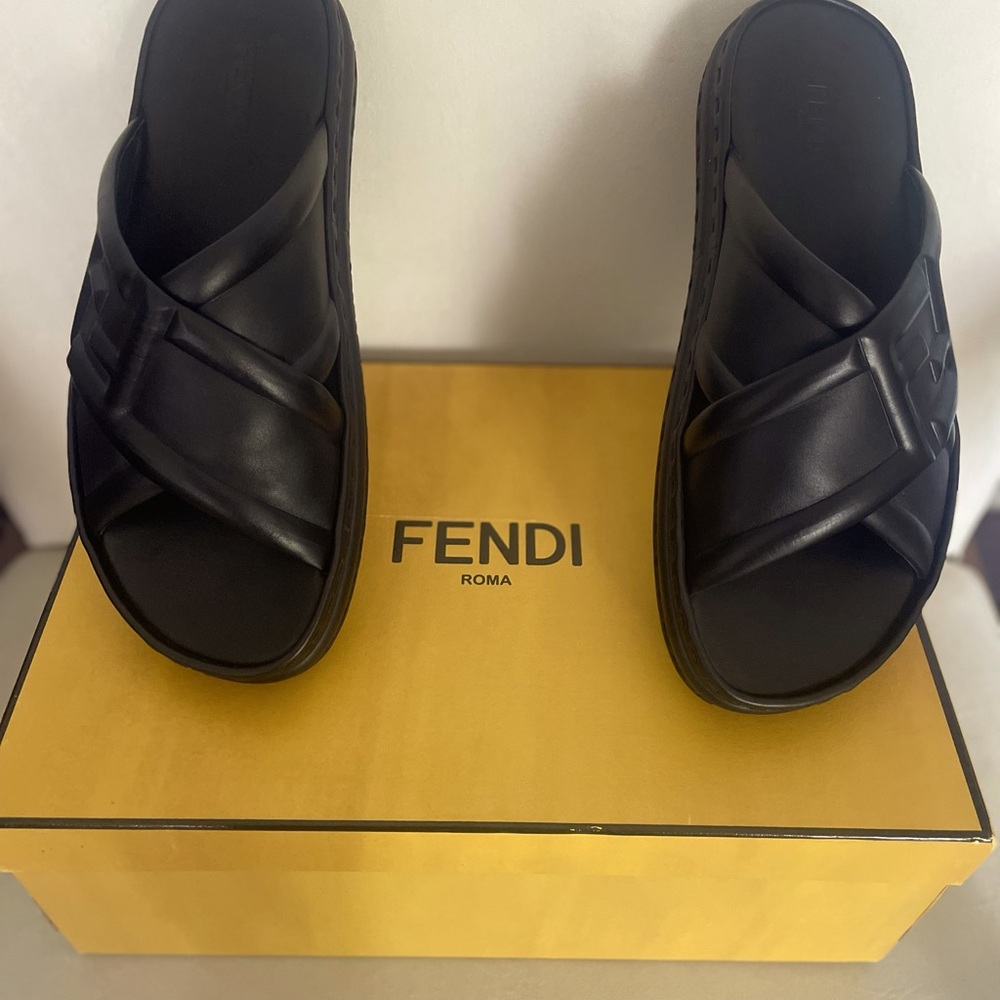 Fendi Slides  men’s size 7